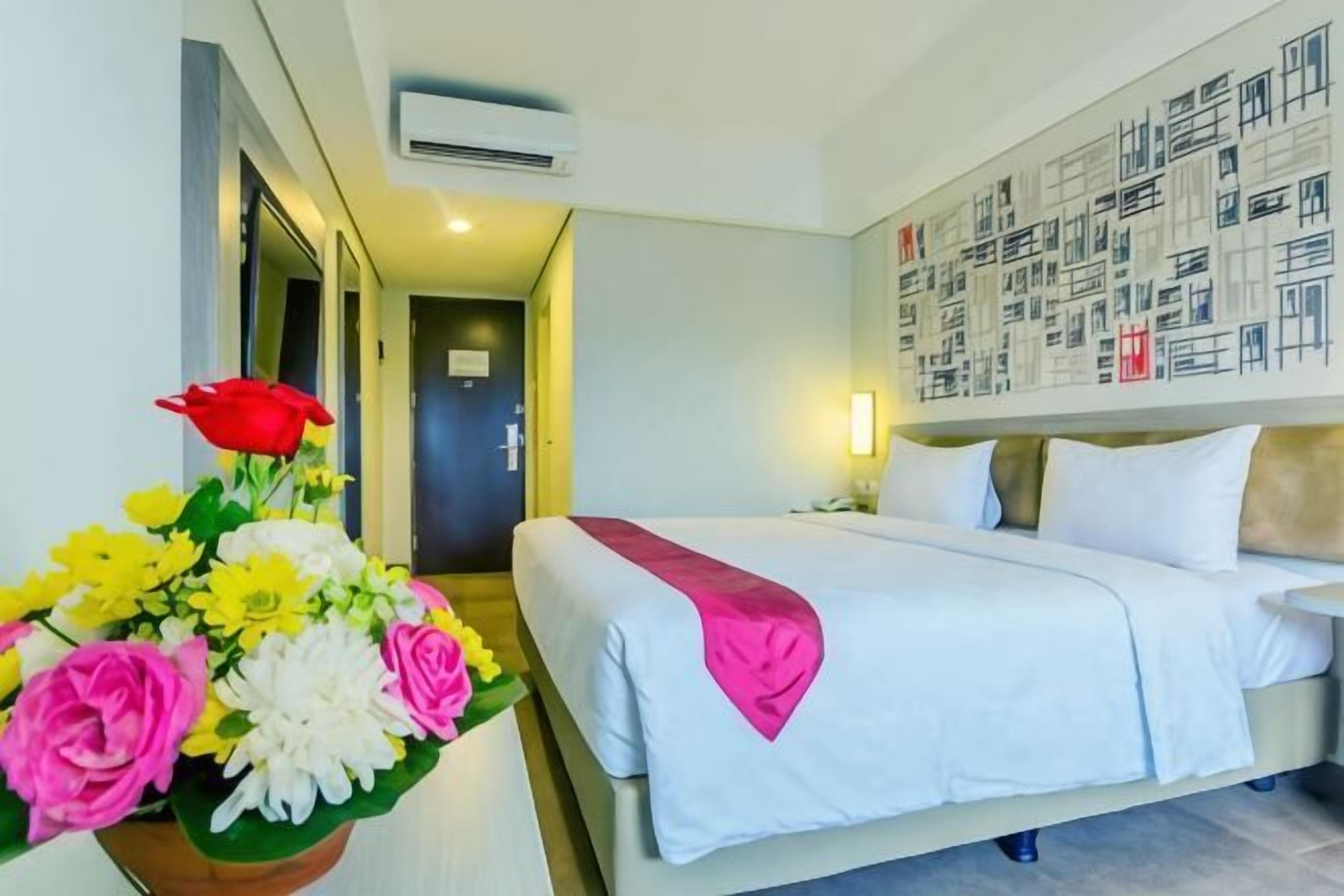 Coffre-fort, bureau, accès au Wi-Fi (inclus), literie fournie