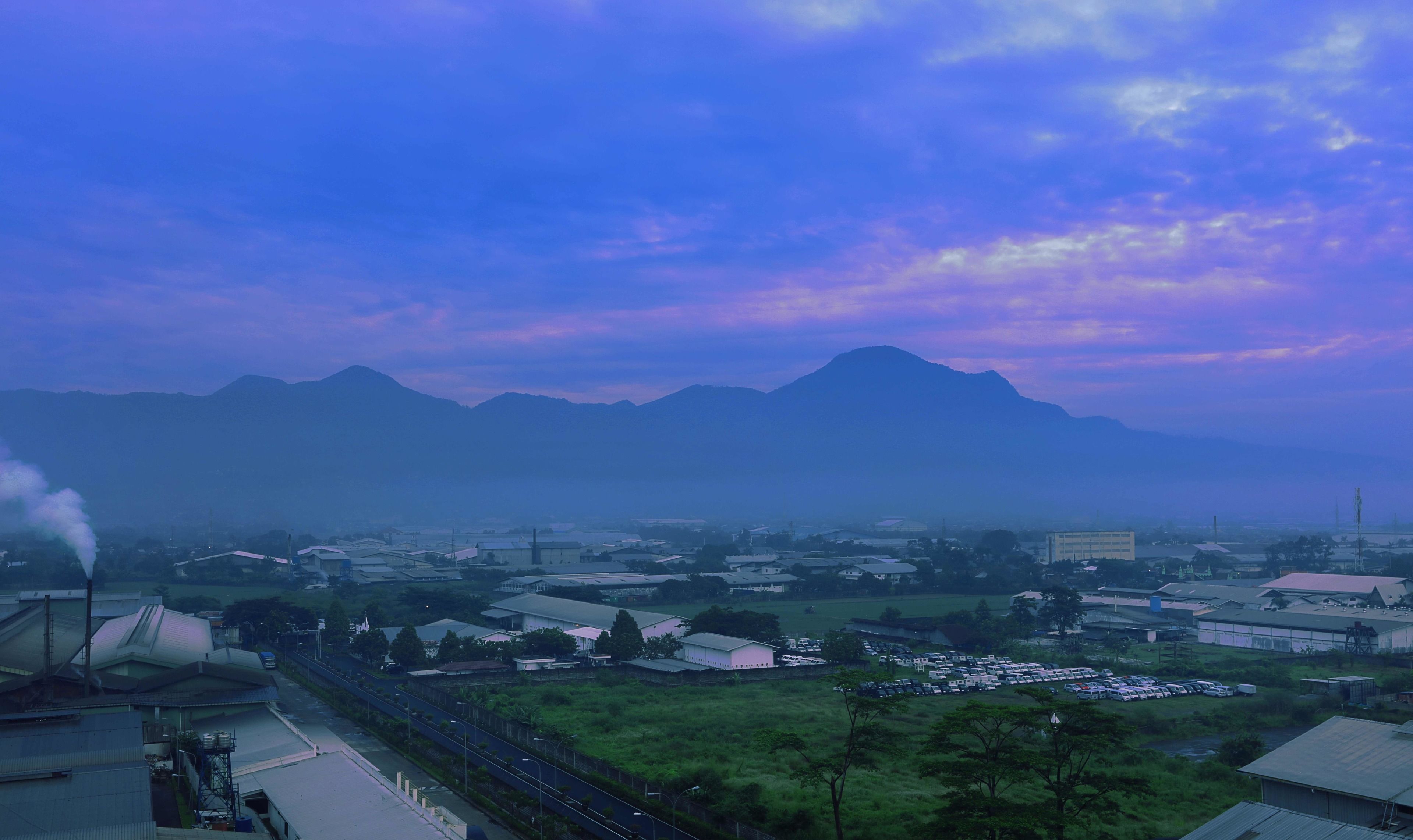 Pemandangan gunung