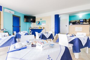 Daily buffet breakfast (EUR 5 per person)