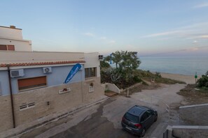 Private beach, sun-loungers, beach umbrellas