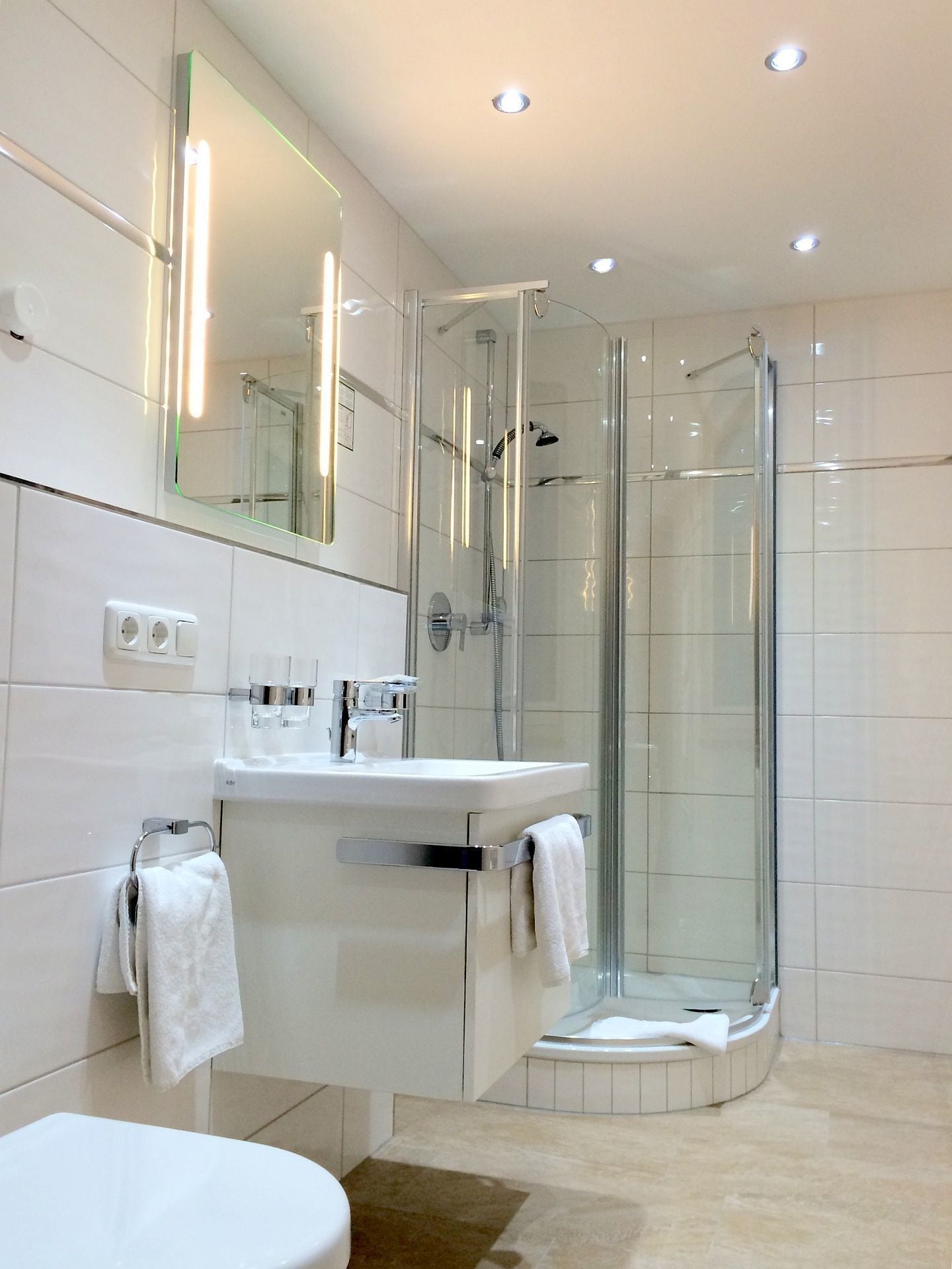 standard double room, mountain view | bathroom | free toiletries, hair dryer, towels