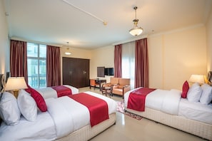 Premium bedding, in-room safe, desk, iron/ironing board - Golden Square Hotel Apartments (Dubai)