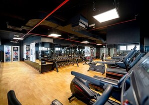Fitness facility - Golden Square Hotel Apartments (Dubai)