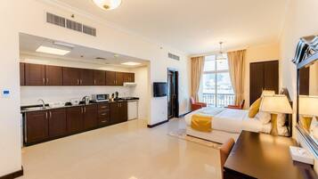 Premium bedding, in-room safe, desk, iron/ironing board