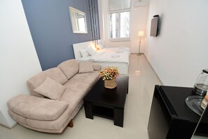Deluxe Room, City View | View from room