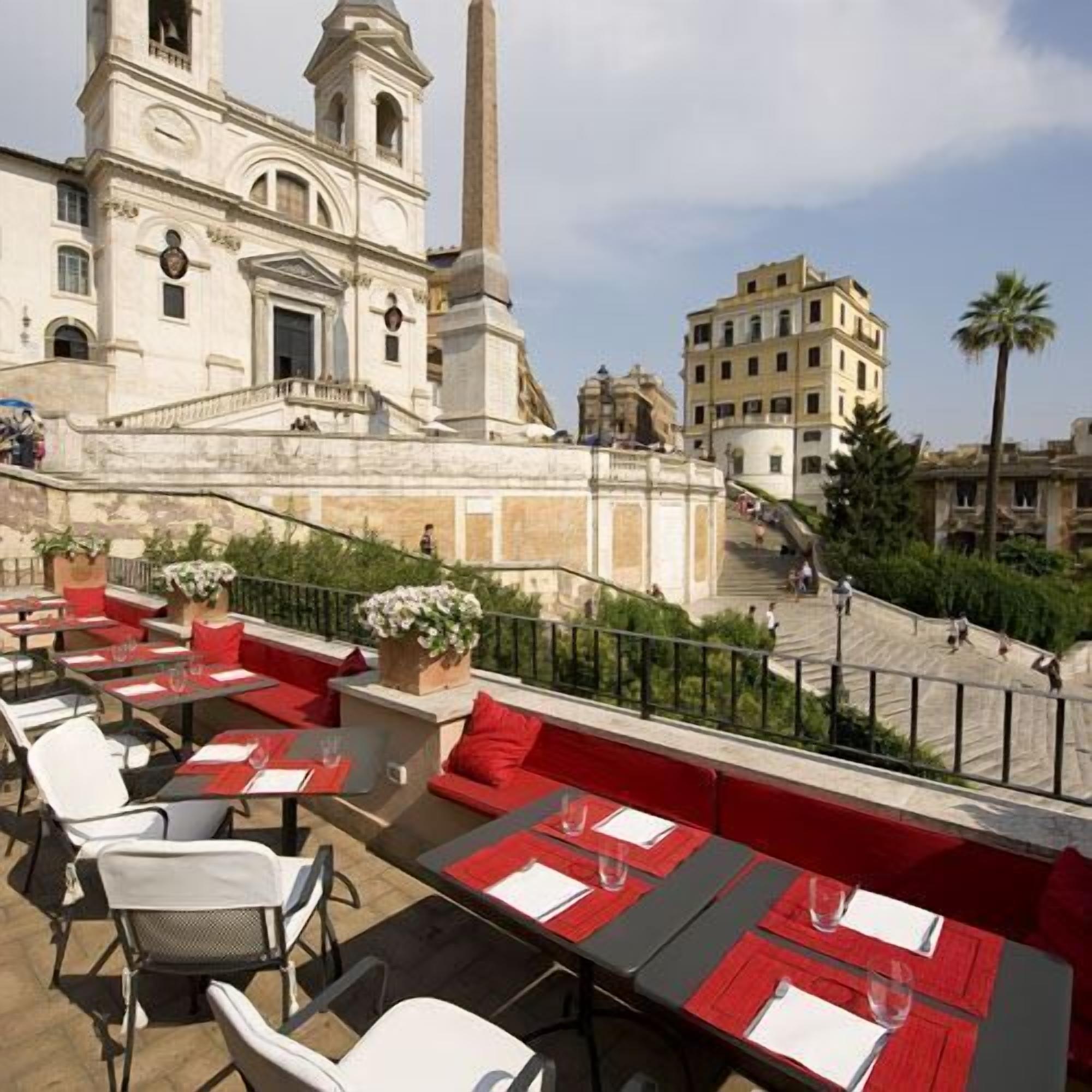 Photo - Il Palazzetto