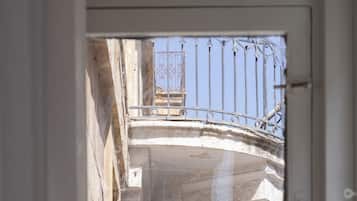 Hatley, Duplex Suite