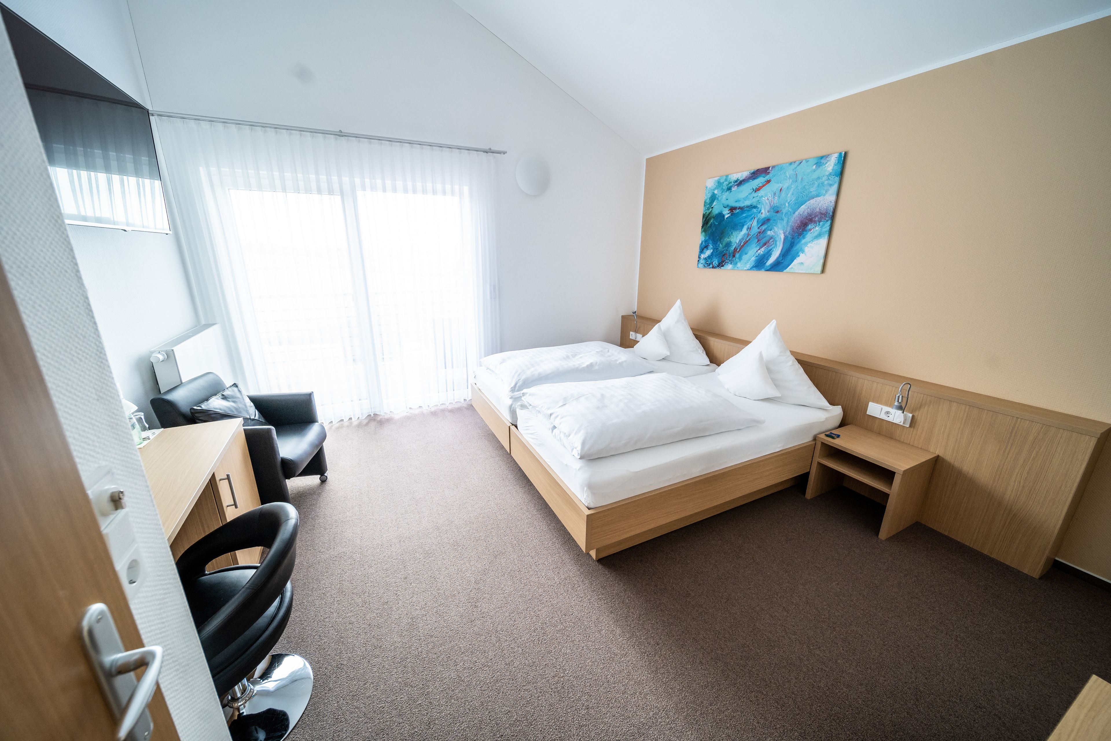 double room, balcony | in-room safe, desk, free cots/infant beds, rollaway beds