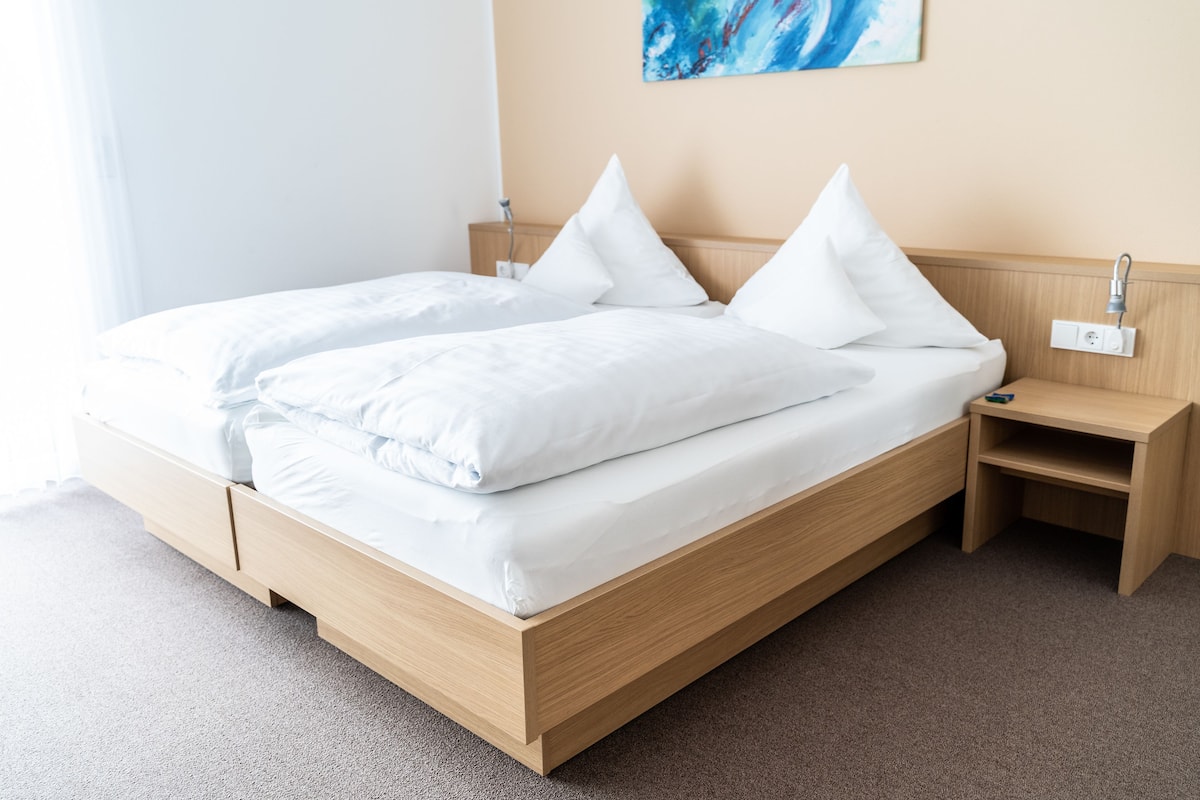 double room, balcony | in-room safe, desk, free cots/infant beds, rollaway beds