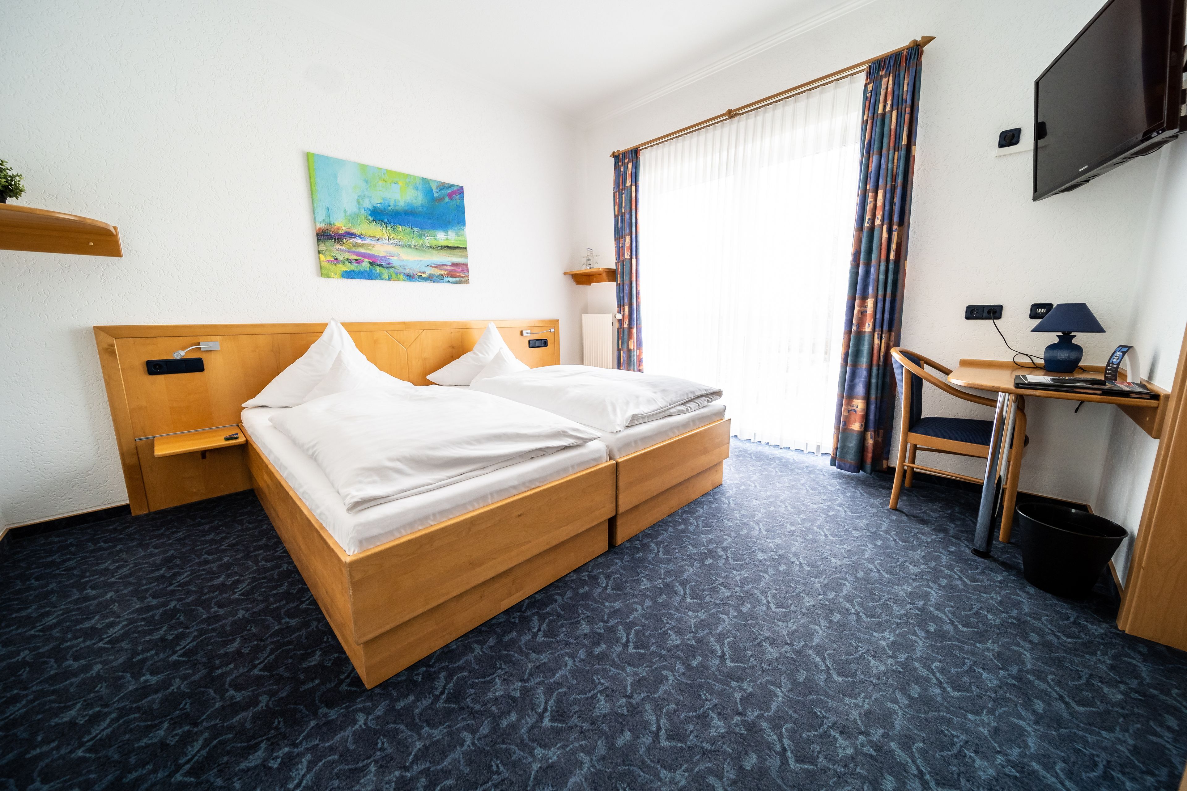double room | in-room safe, desk, free cots/infant beds, rollaway beds