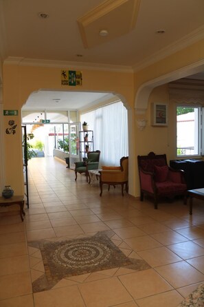 Front of property - Taner Otel (Fethiye)