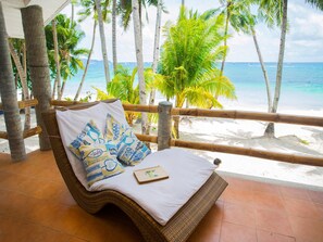 别墅, 4 间卧室 (Mabuhay Beach House) | 阳台景观