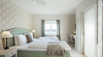 Individually decorated, individually furnished, desk, laptop workspace