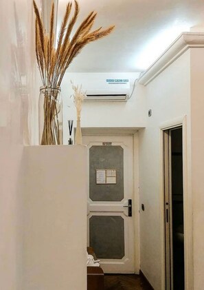 Interior detail - Persia Collection Trevi (Rome)