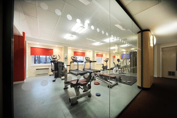 Fitness studio - John Lester & Eddie Colman Courts - Campus Accommodation (Salford)
