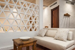 Room (with living room) | Living room | 32-inch flat-screen TV with cable channels, TV - La Jabega by Conil Home (Conil de la Frontera)