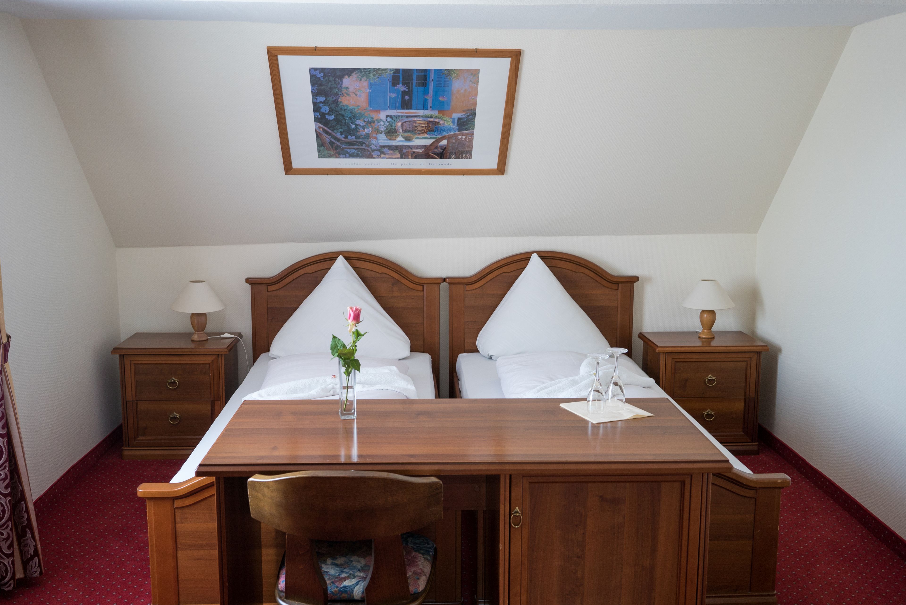 twin room | in-room safe, desk, free wifi, bed sheets