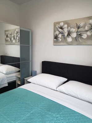 Family Apartment | Free WiFi, bed sheets - Apartments Mary (Trogir)