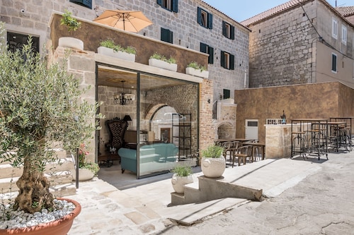 Heritage Palace Varos - MAG Quaint & Elegant Boutique Hotels