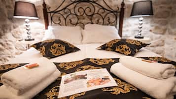 Ropa de cama de alta calidad y minibar