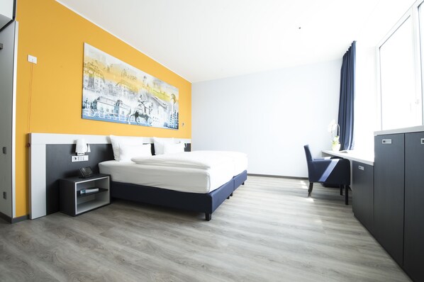 In-room safe, desk, soundproofing, free WiFi