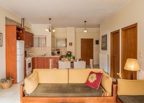 Apartment (Artemis) | Living area