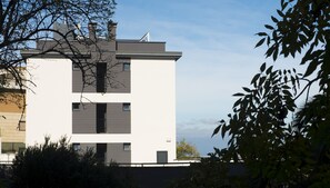 Front of property - Koisi Hostel (San Sebastián)