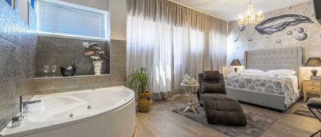 Luxury Suite with Jacuzzi