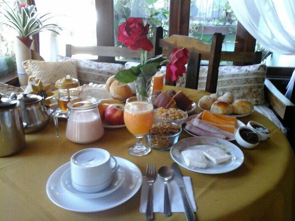 含每日歐陸早餐