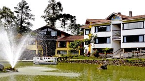 Front of property - Pousada Chalés do Lago (Resende)