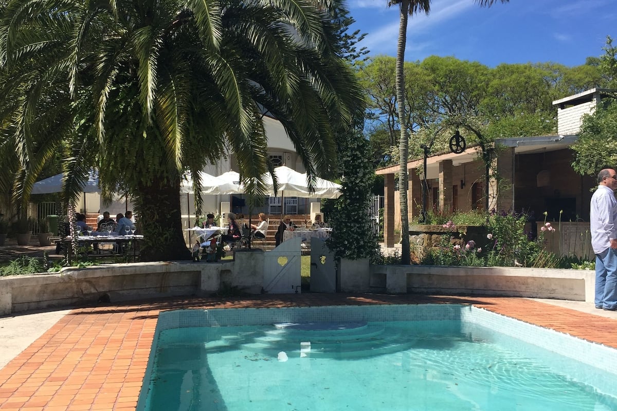 outdoor pool, pool loungers