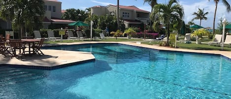 Outdoor pool, sun loungers