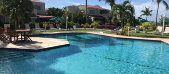 Dickenson Bay Oasis Antigua Village