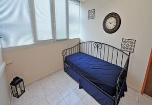 公寓, 2 間臥室, 海景 | 2 間睡房、免費嬰兒床、免費 Wi-Fi、床單