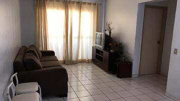 Apartment, 2 Bedrooms | Living room | TV
