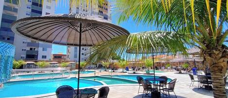 5 piscinas al aire libre