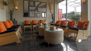Unclassified image, 2 of 27, button - RedDoorz near Exit Toll Bogor (Bogor)
