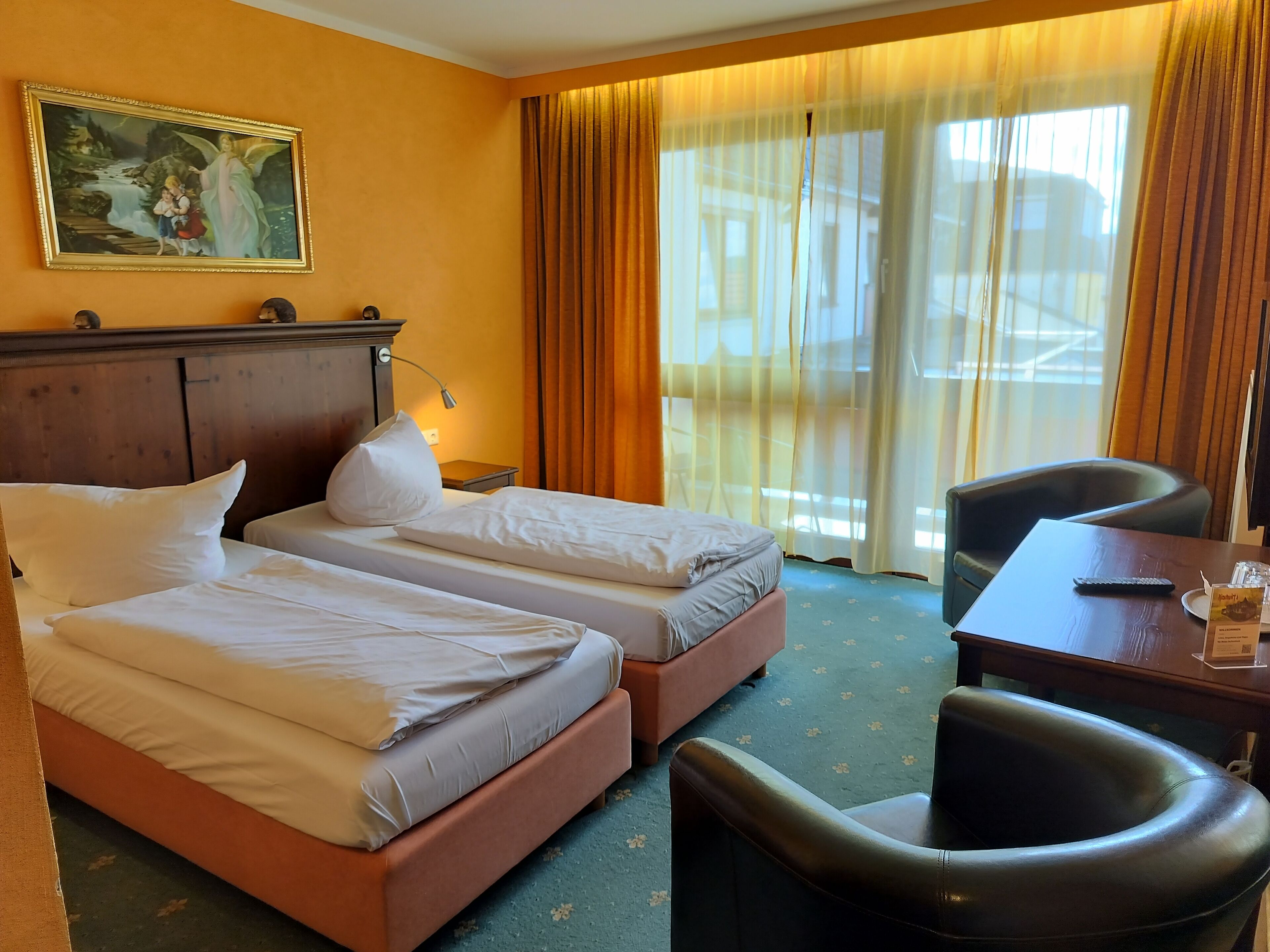 Classic Double Room, 1 King Bed | In-room safe, free WiFi, bed sheets