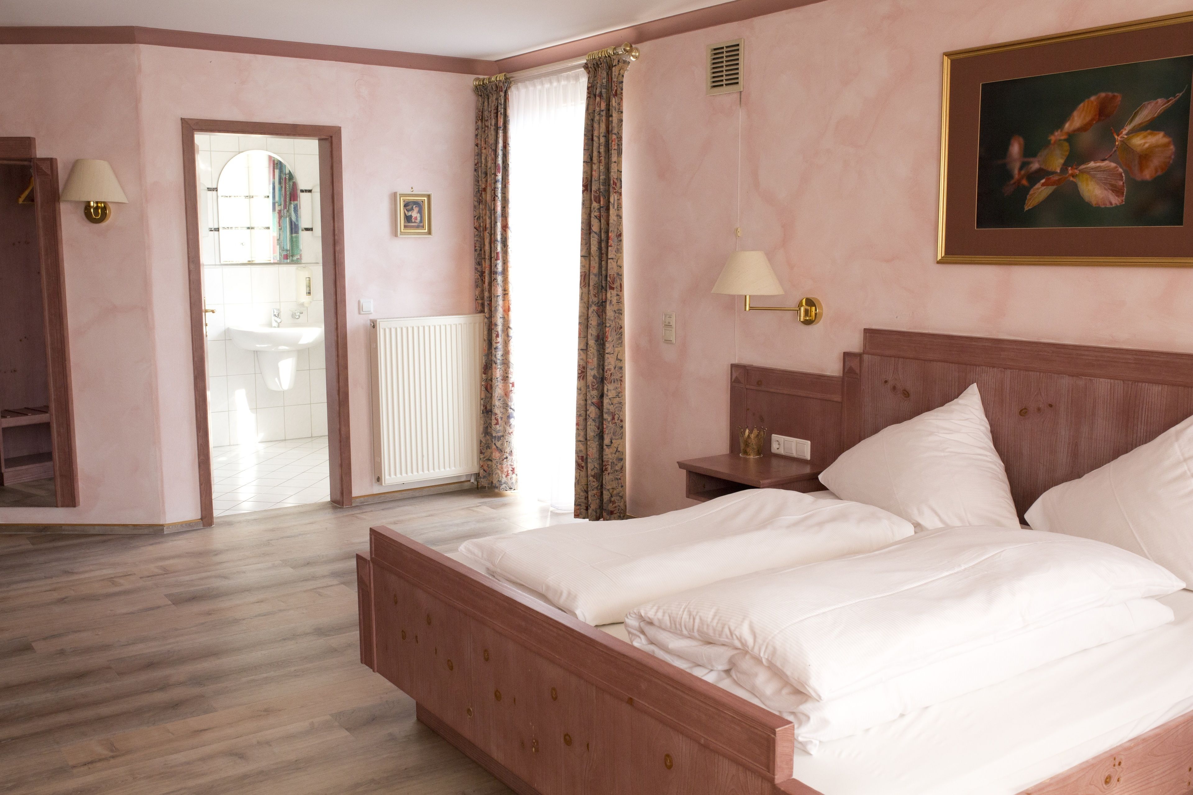 basic double room | in-room safe, free wifi