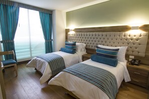 家庭房 | 迷你吧、办公桌、熨斗/熨板、免费 WiFi