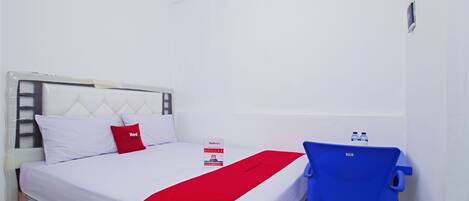 Tweepersoonskamer | Een bureau, gratis wifi, beddengoed