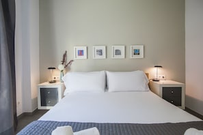 2 bedrooms, iron/ironing board, free WiFi, bed sheets - BBarcelona Gaudi Flats (Barcelona)