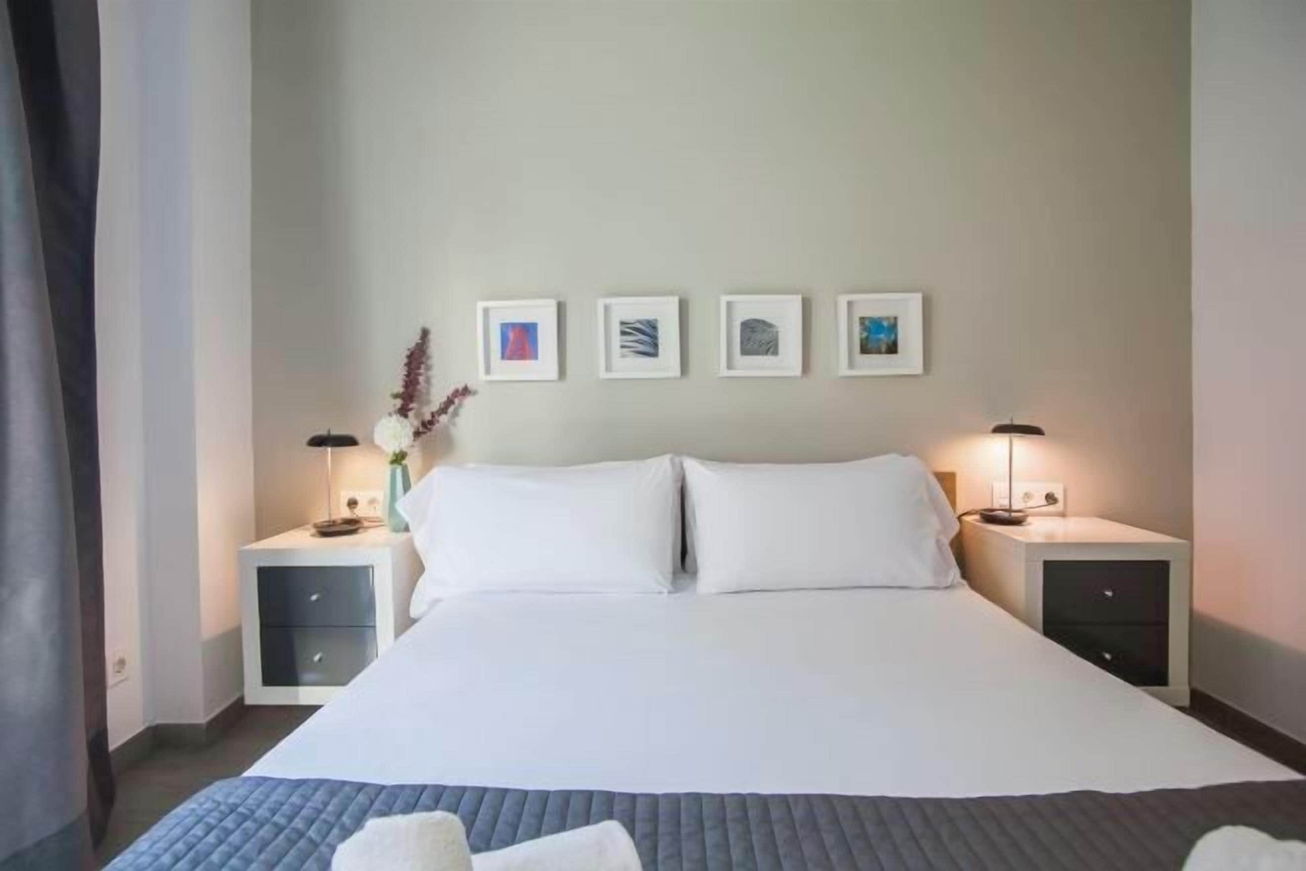 2 habitaciones, tabla de planchar con plancha y wifi gratis 