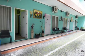 Exterior detail - RedDoorz Plus near Plaza Ambarukmo (Depok)