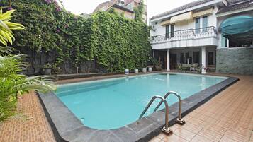 Piscine extérieure