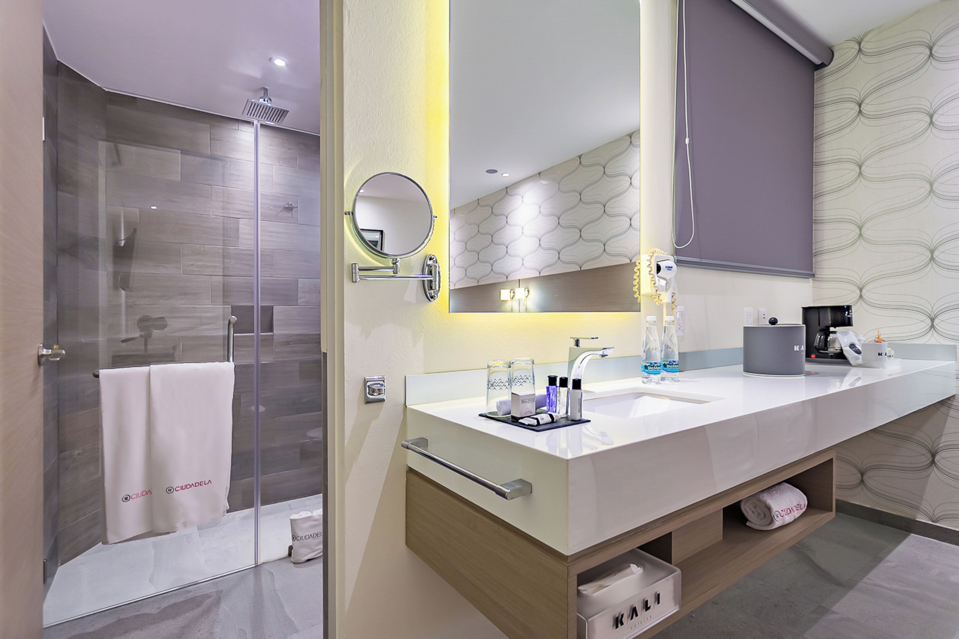 standard double room, 2 single beds | bathroom | shower, free toiletries, hair dryer, towels