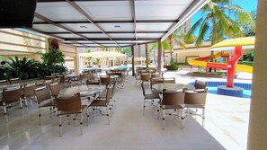 Snack bar