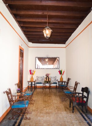 Interior - Hotel Villa de Flores (Uruapan)