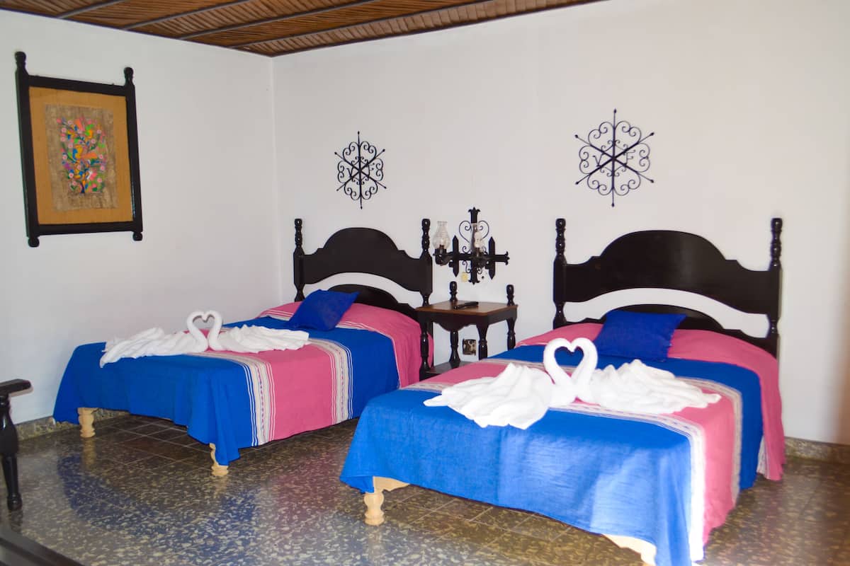 Basic Quadruple Room | In-room safe, desk, iron/ironing board, free WiFi