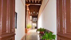 Unclassified image, 5 of 49, button - Hotel Villa de Flores (Uruapan)